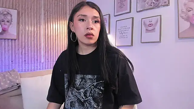 Zoey monroe online show from 04/14/26, 01:06