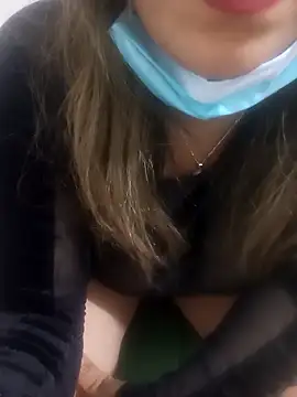 Marwamira online show from 04/13/26, 10:37