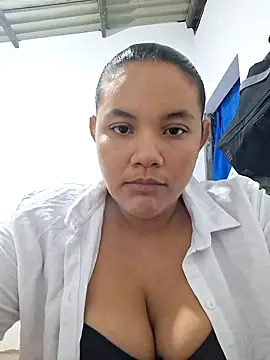 Snapshot of monicarokaforte chatting on 06/04/26, 05:02 monicarokaforte online show from 06/04/26, 05:02