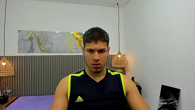 Snapshot of AlessandroFranco chatting on 07/04/26, 01:28 AlessandroFranco online show from 07/04/26, 01:28