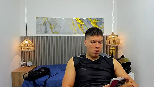 Snapshot of AlessandroFranco chatting on 07/07/26, 12:42 AlessandroFranco online show from 07/07/26, 12:42