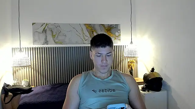 Snapshot of AlessandroFranco chatting on 07/10/26, 12:52 AlessandroFranco online show from 07/10/26, 12:52