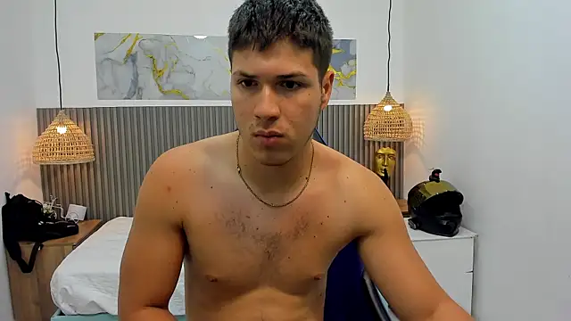 Snapshot of AlessandroFranco chatting on 07/28/26, 06:20 AlessandroFranco online show from 07/28/26, 06:20