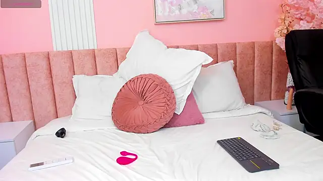 Skarlet Kiss online show from 04/16/26, 09:39