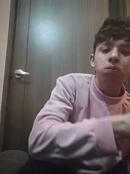 Daniel Roy online show from 04/22/26, 06:16