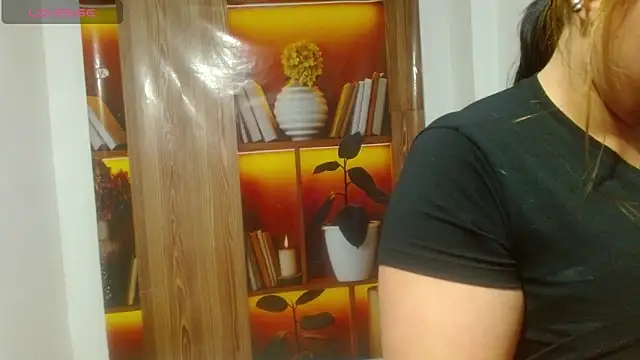 linazaenz online show from 03/13/26, 10:27