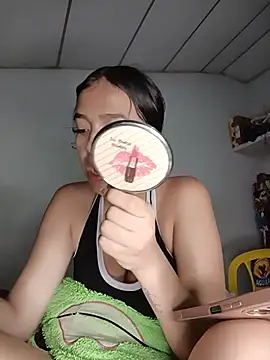 Kitty Loveee online show from 07/02/26, 12:21