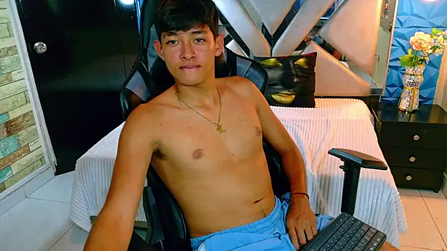 Tigger Collins online show from 03/15/26, 08:37