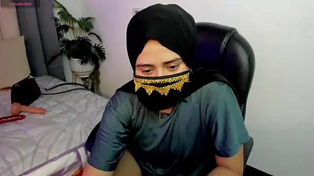 Snapshot of bahiya_aziz chatting on 06/07/26, 03:27 bahiya aziz online show from 06/07/26, 03:27
