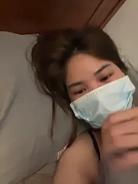 Emma 2603 online show from 04/10/26, 10:25