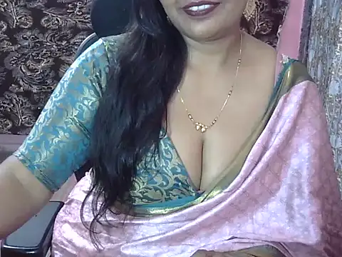 Snapshot of PINKI_012 chatting on 03/21/26, 08:23 PINKI 012 online show from 03/21/26, 08:23