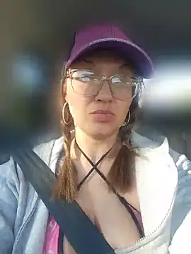 NicolePearl online show from 06/16/26, 10:34