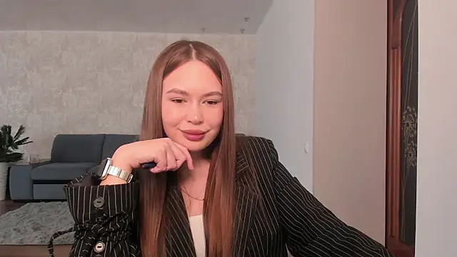 kittiangel00 online show from 04/06/26, 04:46