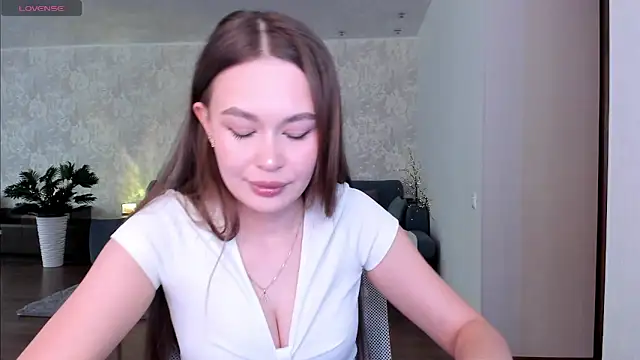 kittiangel00 online show from 04/21/26, 12:22