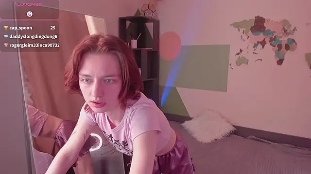 Pretty Victoria online show from 03/27/26, 08:26