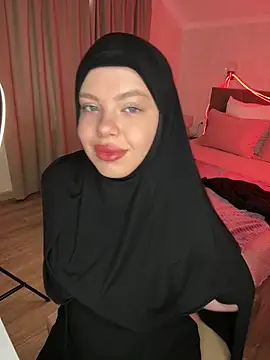 RedheadQueen  online show from 04/28/26, 02:11