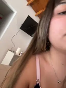 miicbebita online show from 07/03/26, 02:56