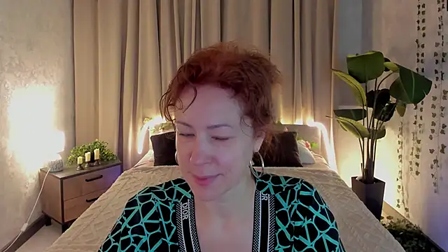 LeticiaRomano online show from 04/12/26, 04:06