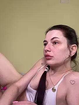 Snapshot of Cutee_Erika chatting on 04/30/26, 12:00 Cutee Erika online show from 04/30/26, 12:00