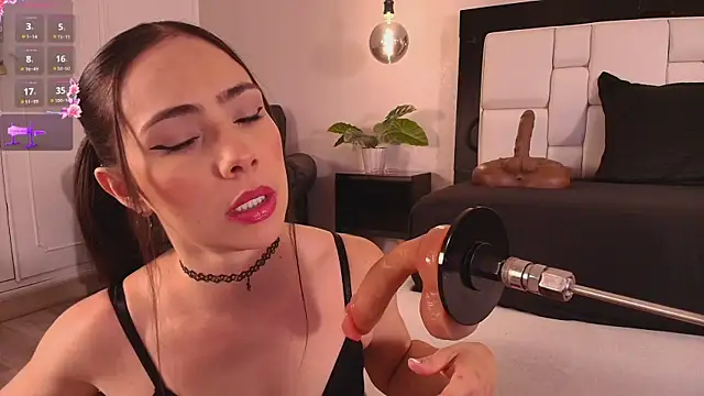 Mia gag  online show from 07/22/26, 11:24