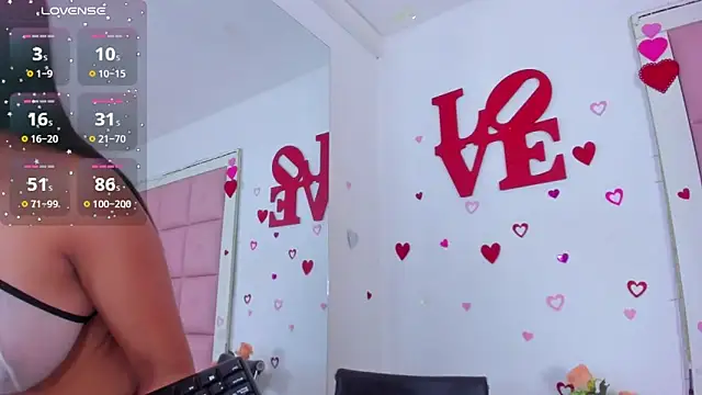 AmaranttayLunay online show from 03/11/26, 08:04