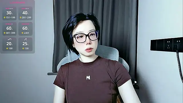 lin lin 520 520 online show from 06/04/26, 07:25
