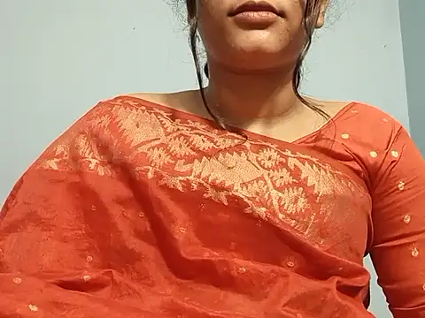 Emma 4433 online show from 04/15/26, 07:58