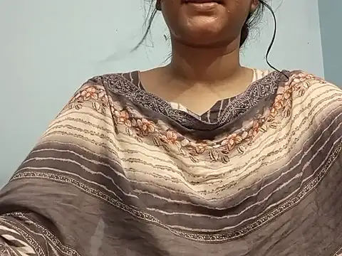 Emma 4433 online show from 04/23/26, 08:00