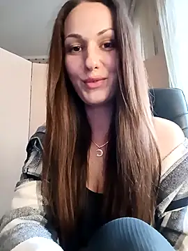 LunaCrystall online show from 04/22/26, 03:35