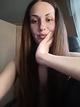 LunaCrystall online show from 05/20/26, 04:02