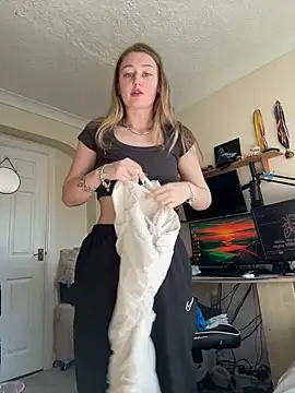 Ameliaxoxoo online show from 05/01/26, 04:11