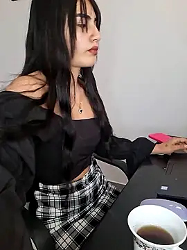 Snapshot of ZoeKatzz chatting on 03/18/26, 12:30 ZoeKatzz online show from 03/18/26, 12:30