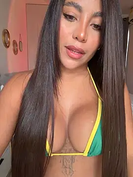 SaraValentina11 online show from 05/02/26, 04:23