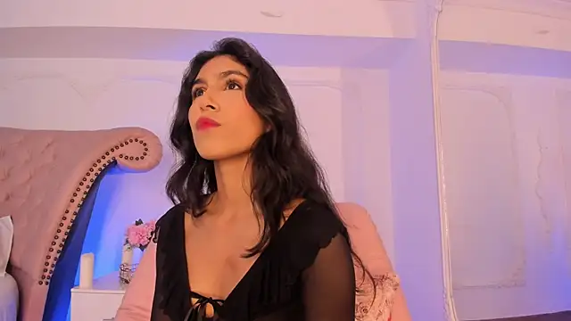 LucianaBlanco  online show from 04/24/26, 08:44