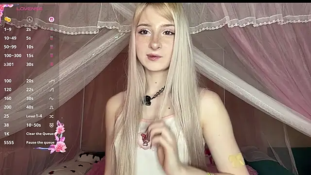 OnlyEva1 online show from 04/28/26, 07:02