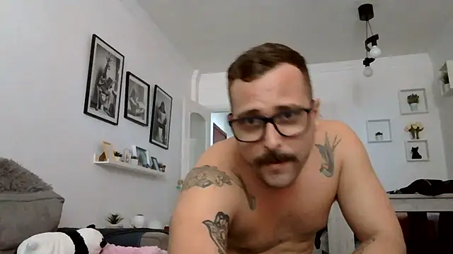 yanick931 online show from 06/09/26, 01:56
