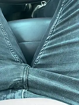 Snapshot of Lover0017 chatting on 03/12/26, 09:15 Lover0017 online show from 03/12/26, 09:15