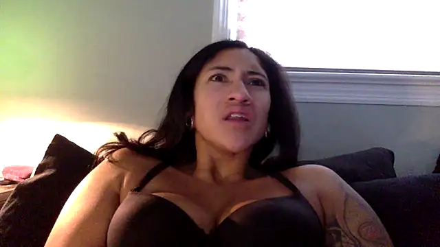 Snapshot of LatinaLoka chatting on 05/09/26, 02:55 LatinaLoka online show from 05/09/26, 02:55