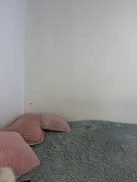 sylphiee  online show from 03/13/26, 03:13