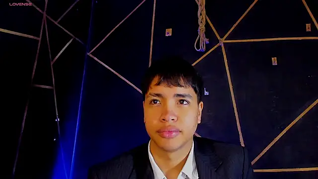 Snapshot of Lee_Colee chatting on 05/01/26, 10:25 Lee Colee online show from 05/01/26, 10:25