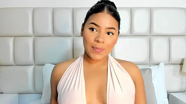 lilly williamss online show from 04/16/26, 07:47