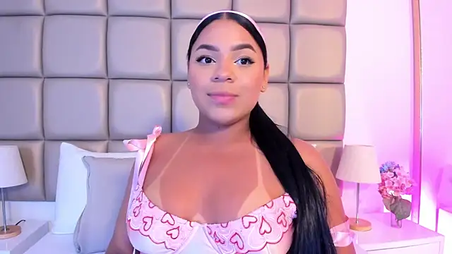 lilly williamss online show from 04/22/26, 02:36