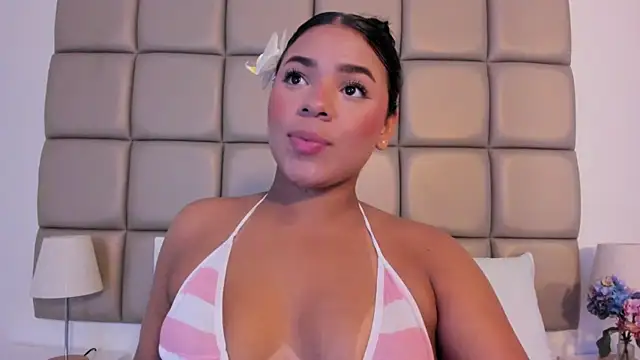 Snapshot of lilly_williamss chatting on 05/15/26, 03:57 lilly williamss online show from 05/15/26, 03:57
