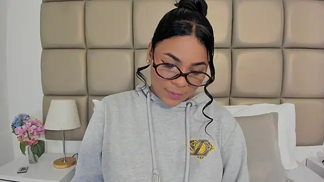 Snapshot of lilly_williamss chatting on 06/04/26, 03:56 lilly williamss online show from 06/04/26, 03:56