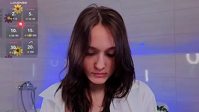 DarcyBlackwood online show from 04/05/26, 01:36