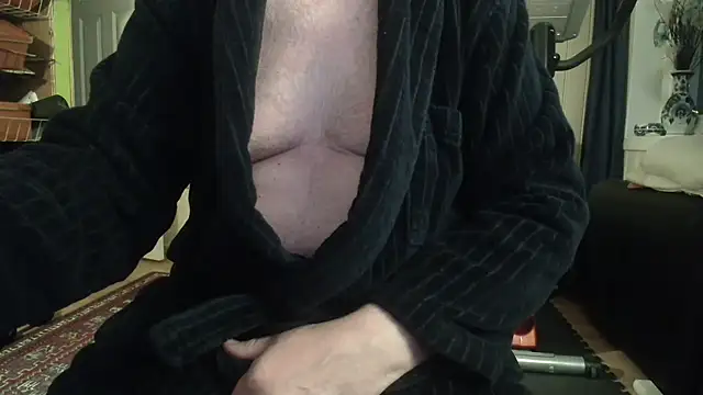 Snapshot of Buggemann chatting on 05/09/26, 02:06 Buggemann online show from 05/09/26, 02:06