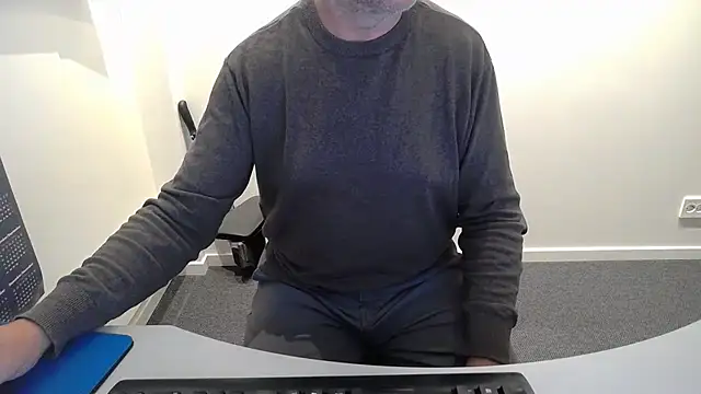 Buggemann online show from 07/29/26, 03:04