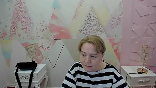 Gina helly online show from 03/11/26, 12:11