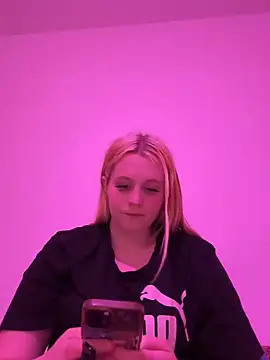 Snapshot of Young_Milka chatting on 03/13/26, 08:48 Young Milka online show from 03/13/26, 08:48