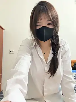 VyVy18 online show from 06/06/26, 02:49